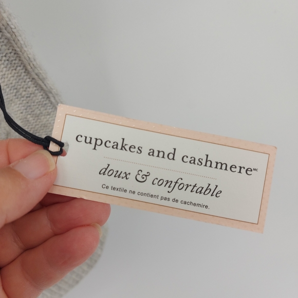 Cupcakes and Cashmere Cableknit turtleneck sleeveless Sweater Vest - Picture 2 of 6